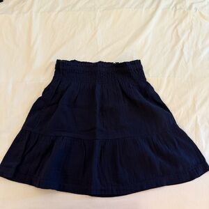 New with tags! Gap Flowy Navy Skirt